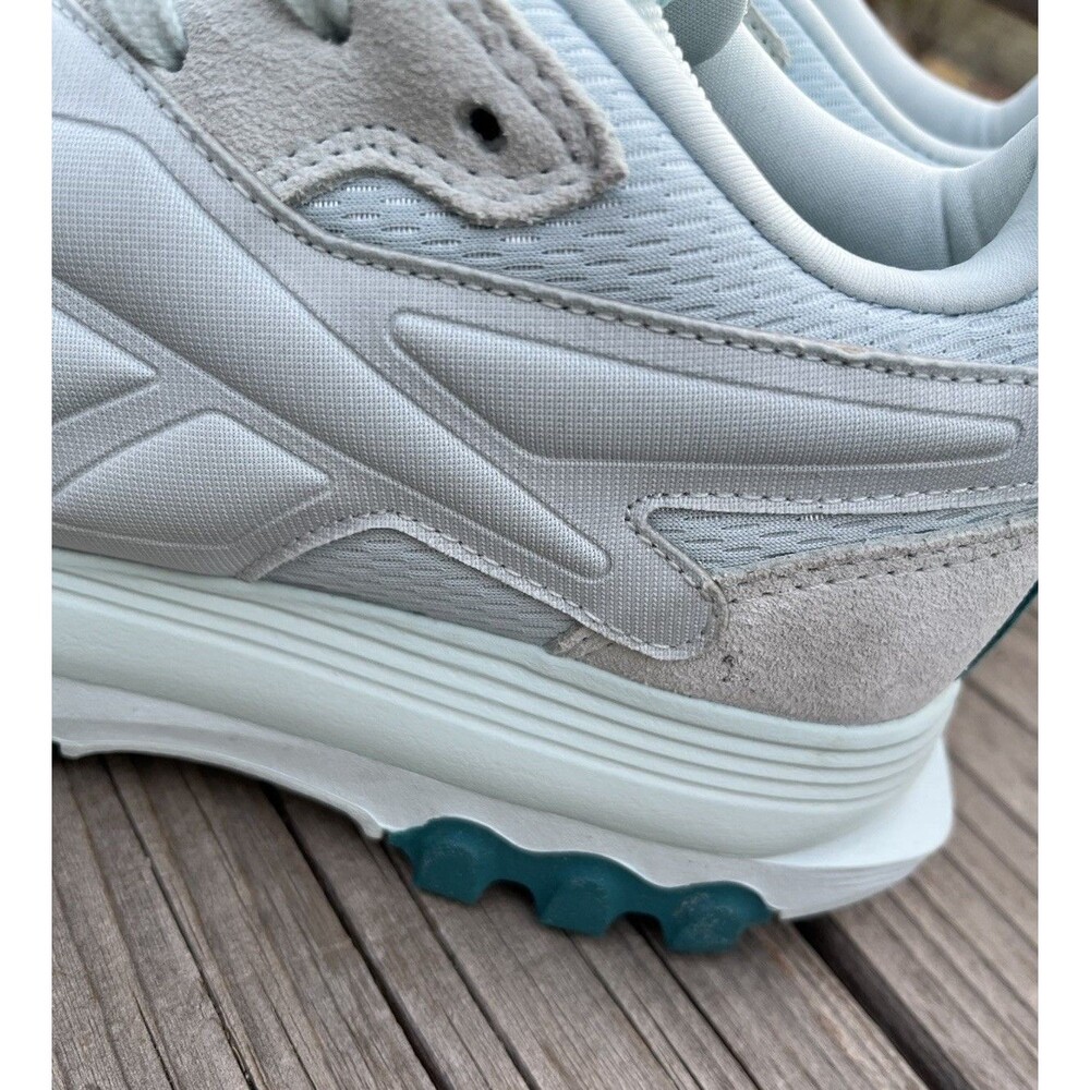 Reebok X Cardi B Classic Leather V2 Women's 6 Low Sneakers Whisper Blue - Picture 5 of 16